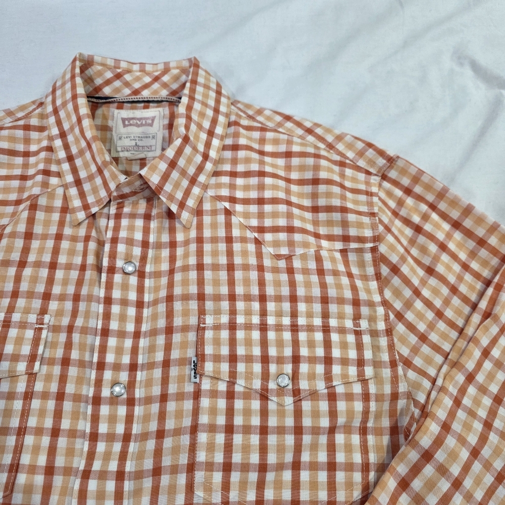 Levi's Western Long Sleeve Button Up Check Shirt w/Pearl Snaps, Flap Pockets. L